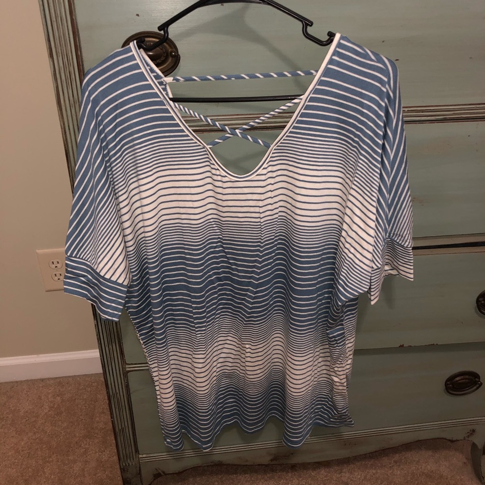 NWOT. Boutique top.